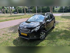 Peugeot 2008 - 1.2 PureTech Style 81 kW/110 PK, stoelverwarming, pano dak, clima, nwe beurt en APK.