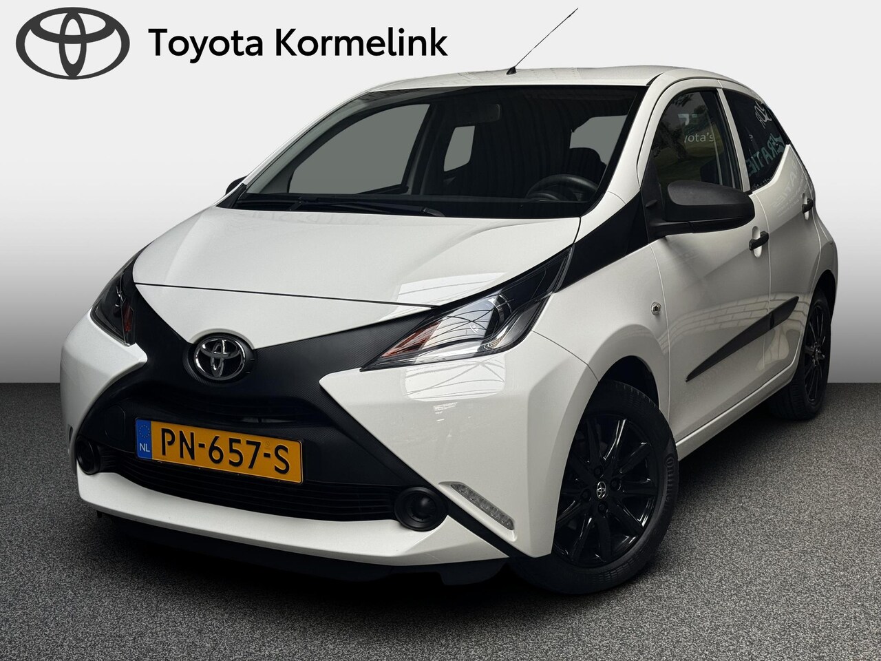 Toyota Aygo - 1.0 VVT-i x-now 1.0 VVT-i x-now 5-Drs - AutoWereld.nl