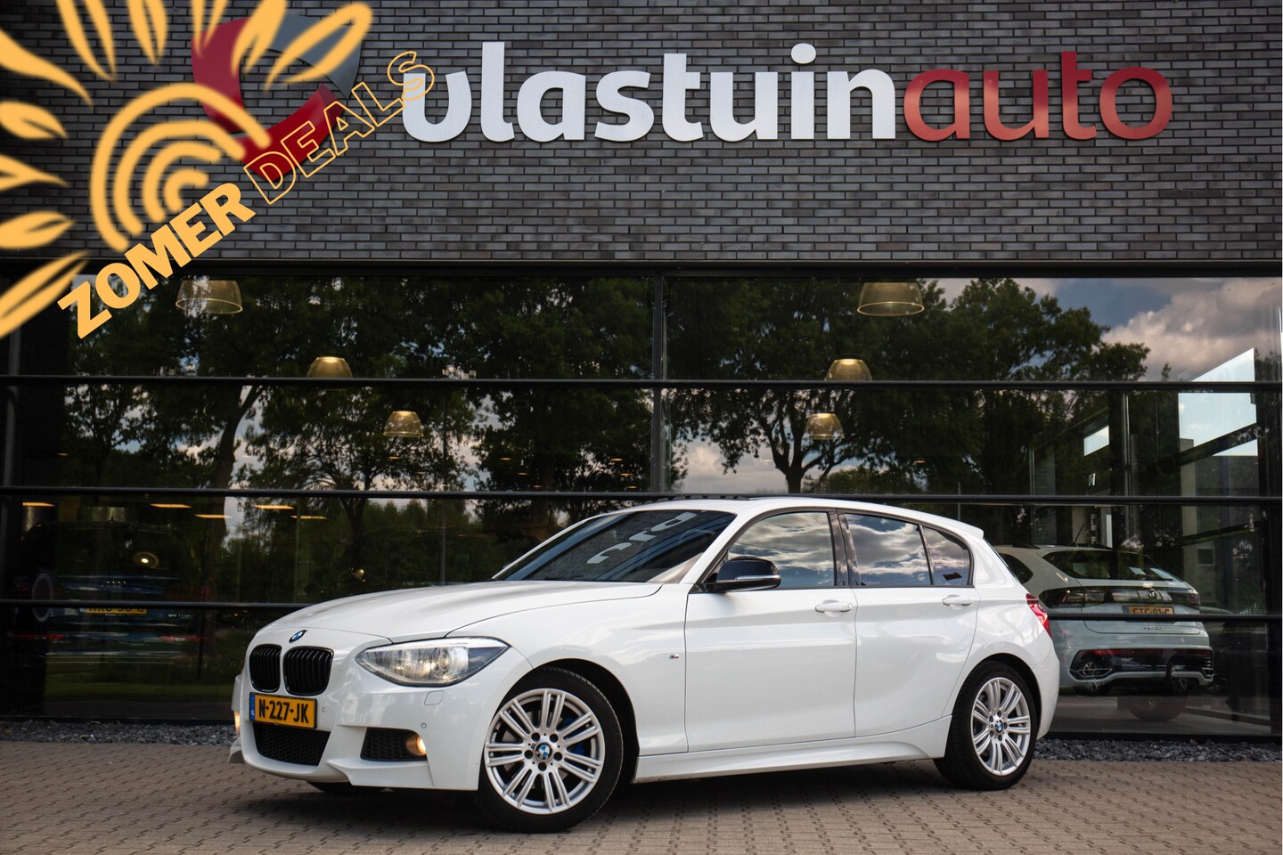 BMW 1-serie - 120d High Executive 120d High Executive , Pano dak, Cruise control, - AutoWereld.nl