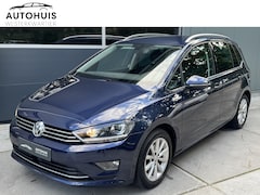 Volkswagen Golf Sportsvan - 1.2 TSI 110pk H6 Lounge Business Navigatie PDC Trekhaak Xenon