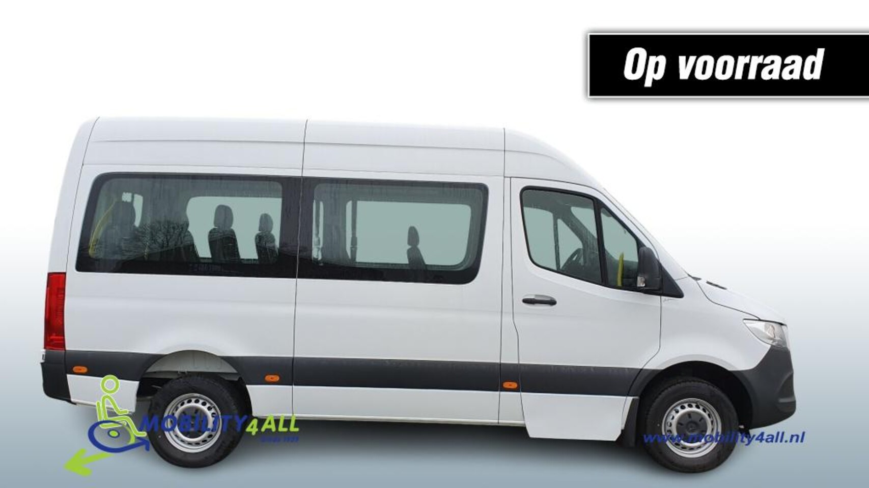 Mercedes-Benz Sprinter - VOORRAAD Rolstoelbus voorinstap NIEUW - AutoWereld.nl