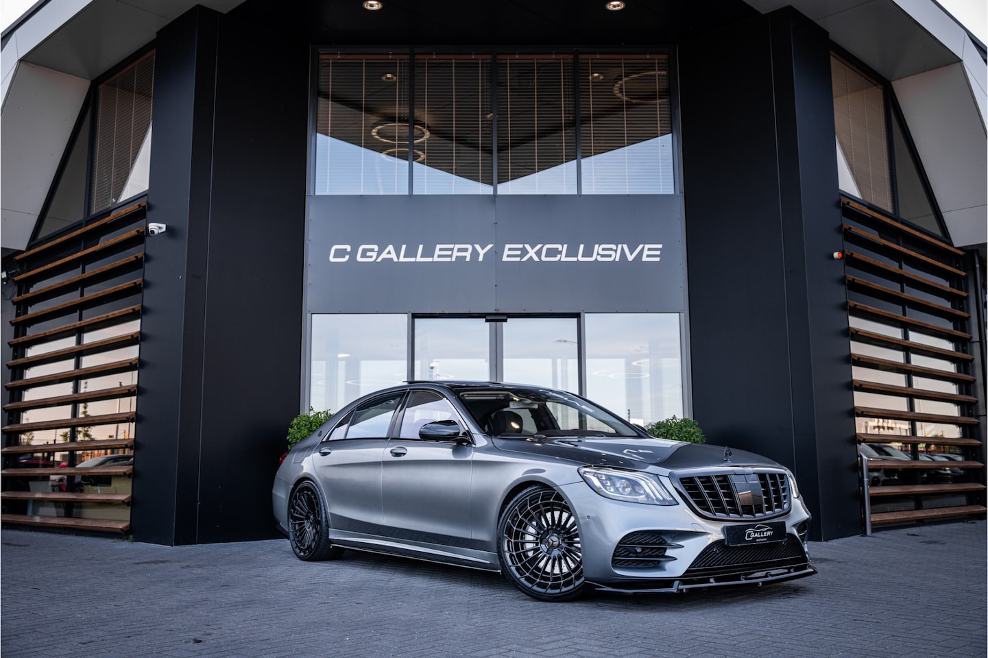 Mercedes-Benz S-klasse - 500 4Matic Lang Prestige AMG | Panorama | Hud | Chauffeurs pakket - AutoWereld.nl
