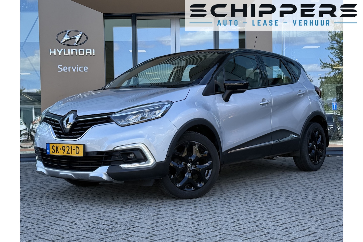 Renault Captur - 0.9 TCe Intens | Trekhaak | Climate Control | Navigatie | 17'' velgen | - AutoWereld.nl