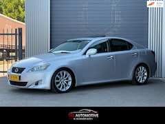 Lexus IS - 250 Sport AUTOMAAT / NAVI / SCHUIFDAK / LEER / PDC