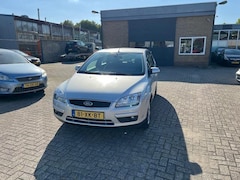 Ford Focus - 1.6-16V Ghia__1 Ste Eigenaar//Mooi