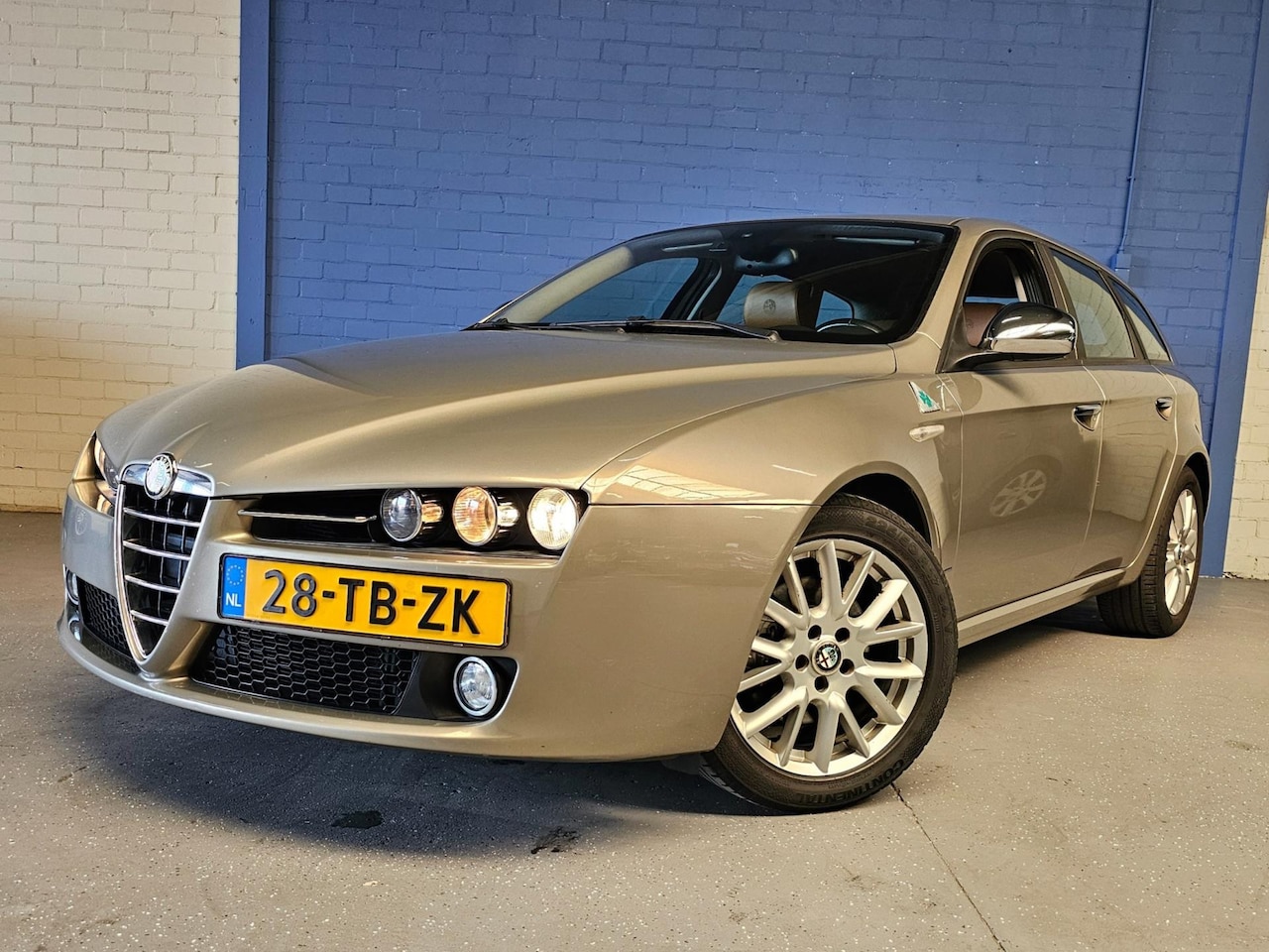 Alfa Romeo 159 Sportwagon - 1.9 JTS Distinctive 1.9 JTS Distinctive - AutoWereld.nl