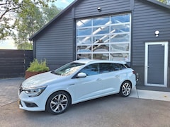 Renault Mégane Estate - 1.2 TCe Bose Full-Map Navigatie, AUR-Camera, Climate-Control, Trekhaak, LM-Velgen, Cruise