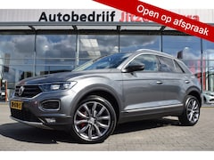 Volkswagen T-Roc - 1.5 TSi 150pk Sport LED | Panoramadak | Virtual | Carplay | Trekhaak | 18 Inch LMV