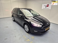 Ford Focus Wagon - 1.0 Lease Edition Navi Ecc Cruise Control Trekhaak Alu Pdc
