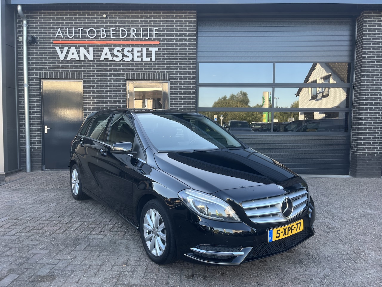Mercedes-Benz B-klasse - 180 CDI Lease Edition Navi , Xenon , Cruise - AutoWereld.nl