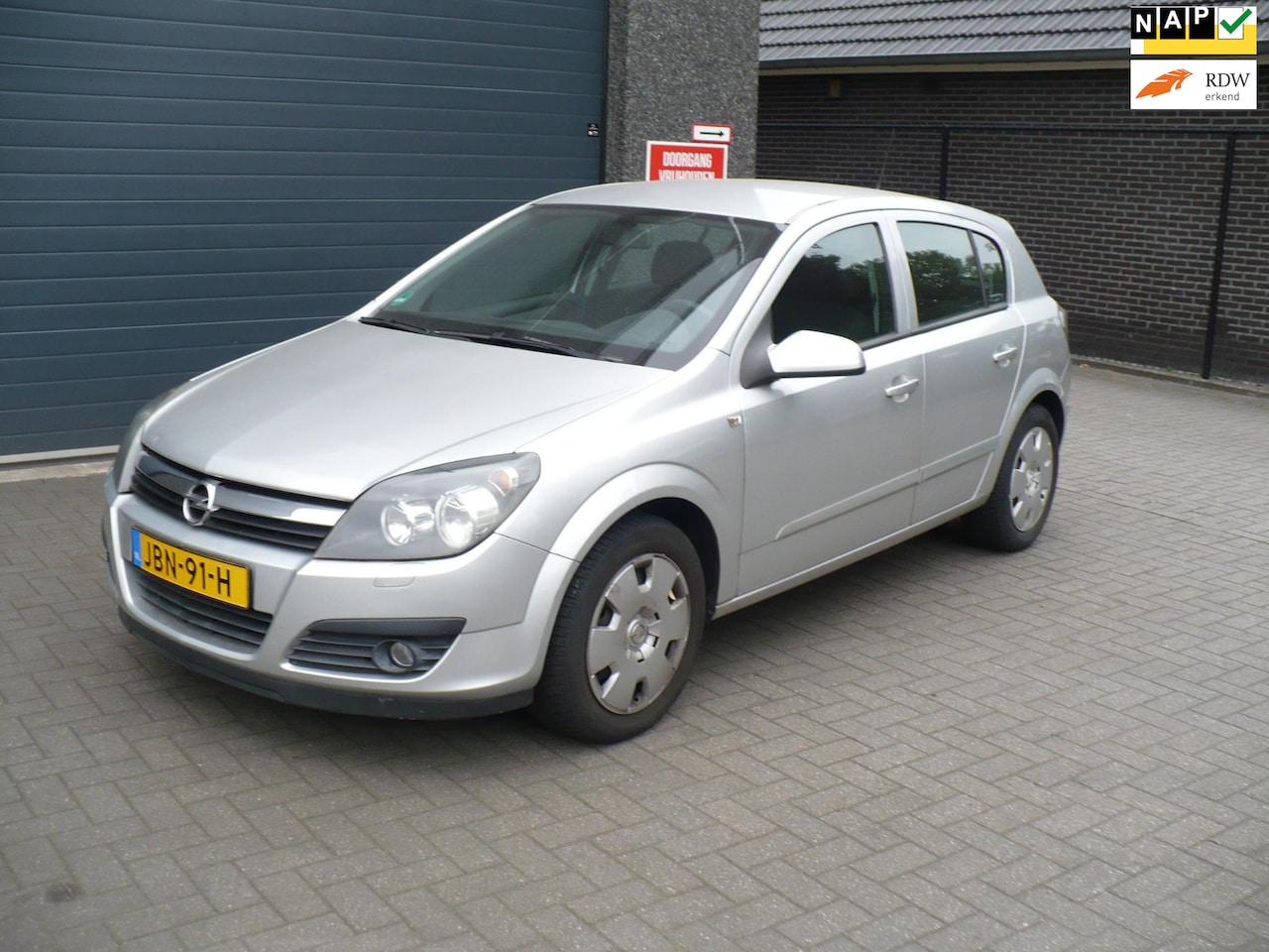 Opel Astra - 1.4 Essentia 1.4 Essentia - AutoWereld.nl