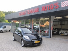 Toyota Yaris - 1.3 VVTi Comfort 5drs met trekhaak apk 08-07-2026