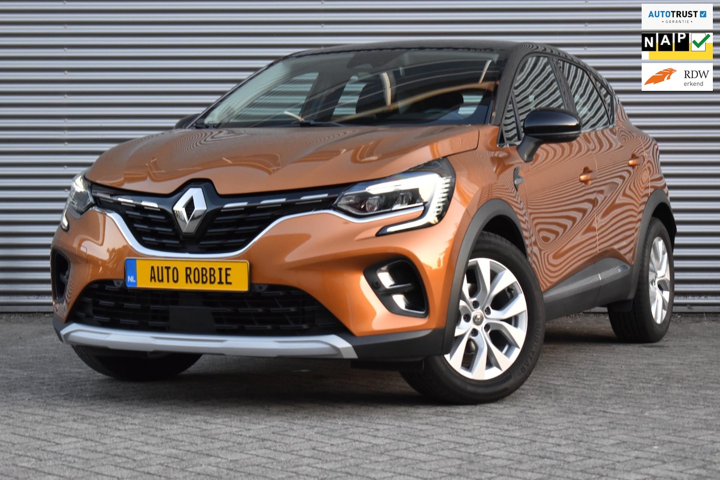 Renault Captur - 1.3 TCe 130-PK, Airco, Ecc, Cruise, Navi, Trekhaak. - AutoWereld.nl