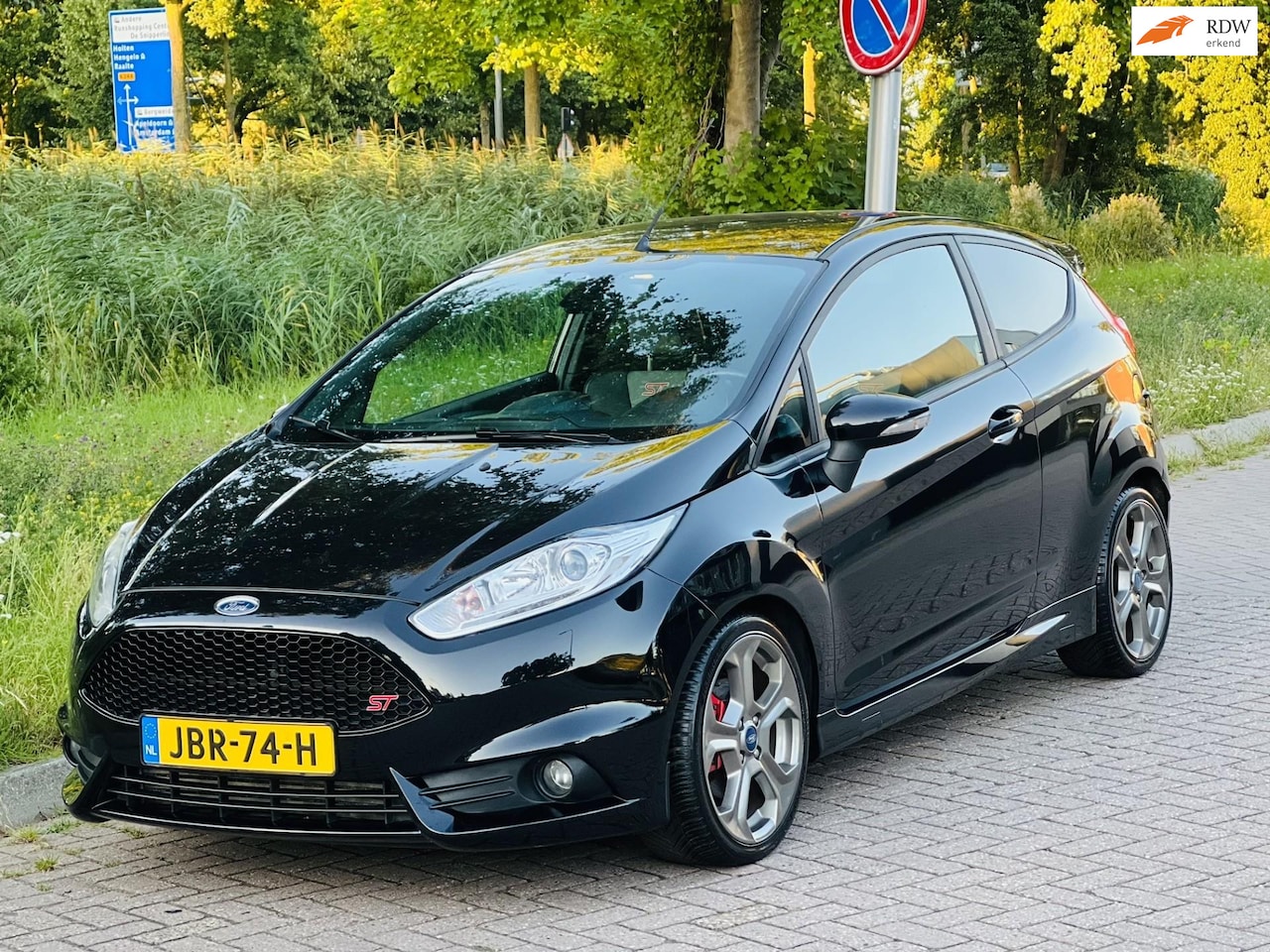 Ford Fiesta - 1.6 ST /Navi/Cruize/Camera/APK/Leer Full Option !!! - AutoWereld.nl