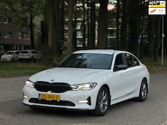 BMW 3-serie - 320i High Executive Edition Leder, Stoelverwarming, NAP