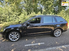 Skoda Octavia Combi - 1.8 TSI Greentech Elegance Businessline