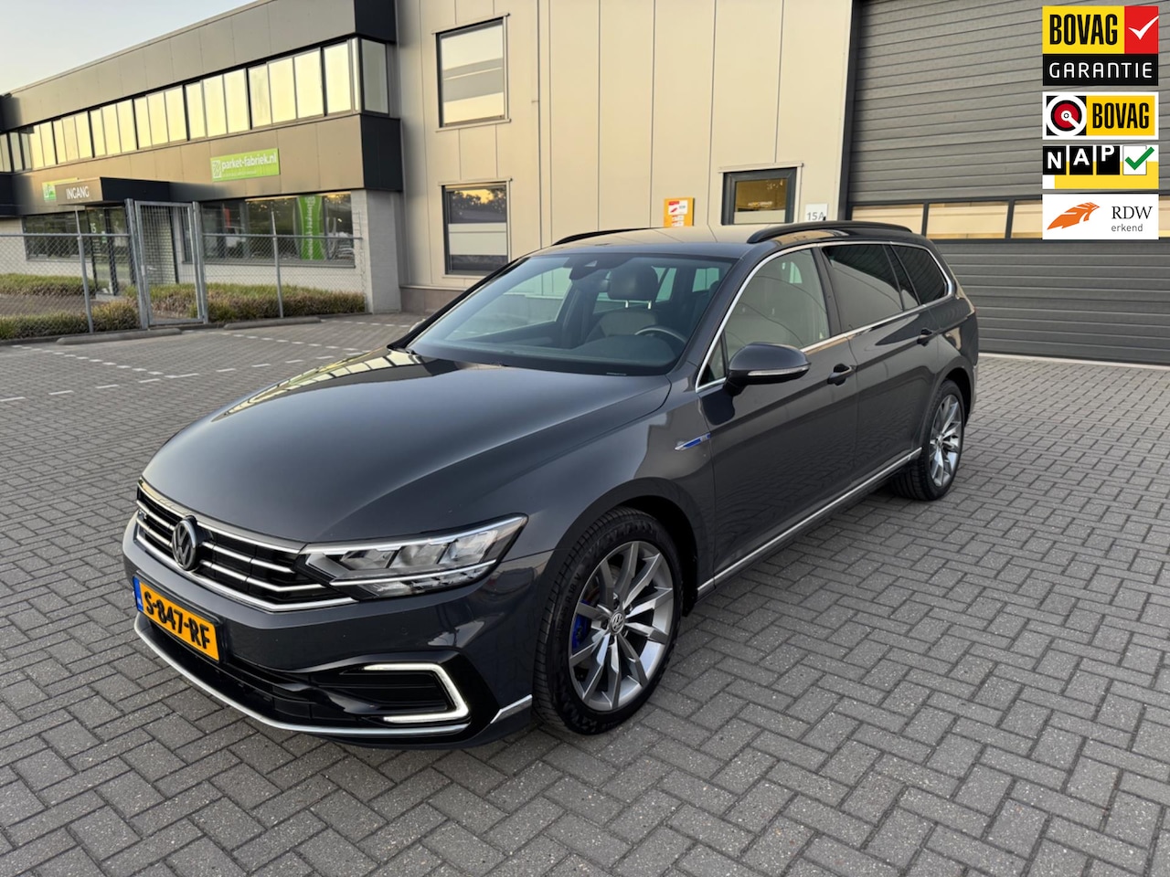 Volkswagen Passat Variant - 1.4 TSI PHEV GTE Business 1.4 TSI PHEV GTE Business - AutoWereld.nl