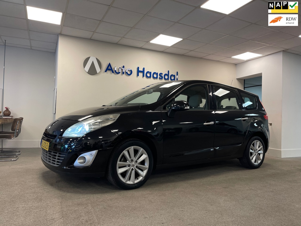 Renault Grand Scénic - 2.0 Privilege|AUTOMAAT|CAMERA|LEDER|XENON - AutoWereld.nl