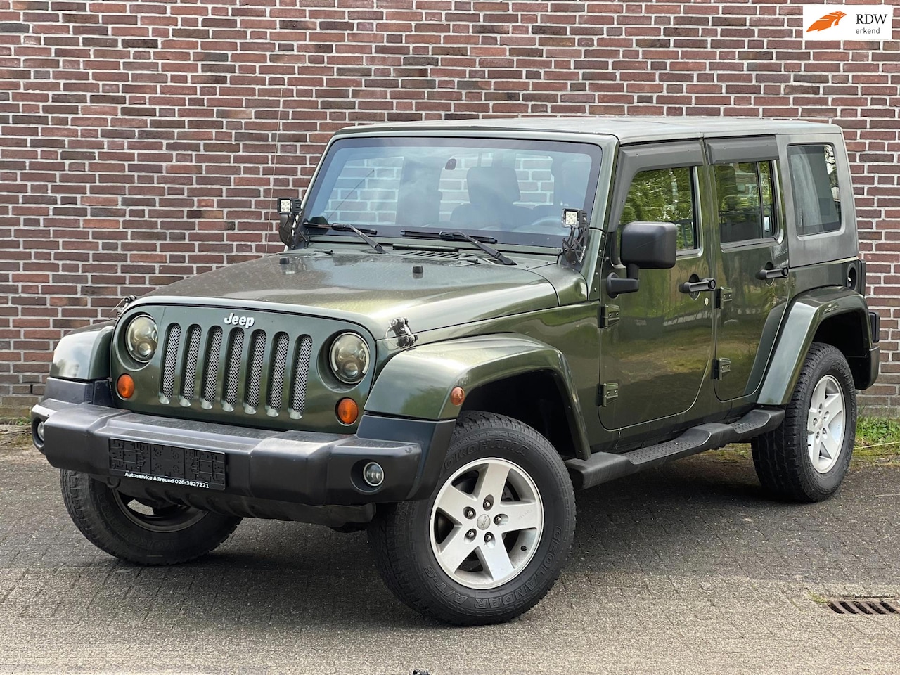 Jeep Wrangler Unlimited - 3.8 Overland | Cruise | Airco - AutoWereld.nl