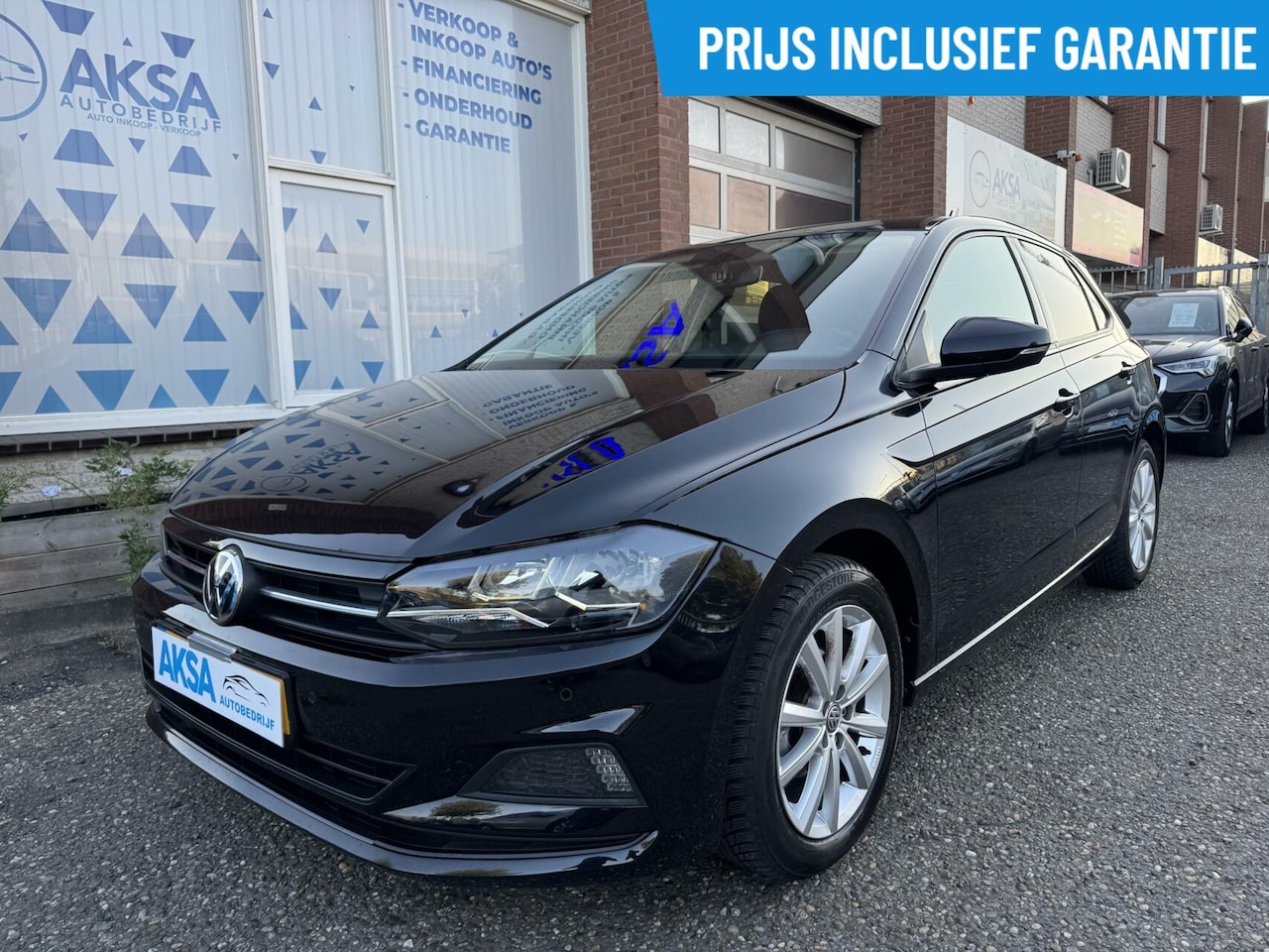 Volkswagen Polo - 1.0 TSI Highline 95pk DSG Digital Cockpit KeylessCarPlay Navi Stlvw Garantie - AutoWereld.nl