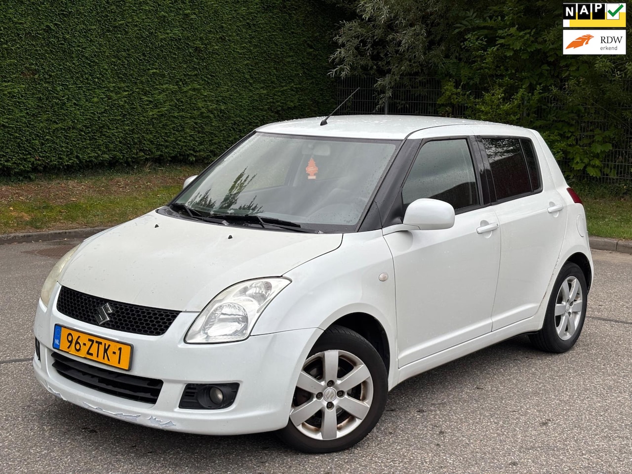 Suzuki Swift - 1.3 Exclusive | Airco | El. Ramen | Lederen bekleding | Sportvelgen | Rijdt en schakelt he - AutoWereld.nl