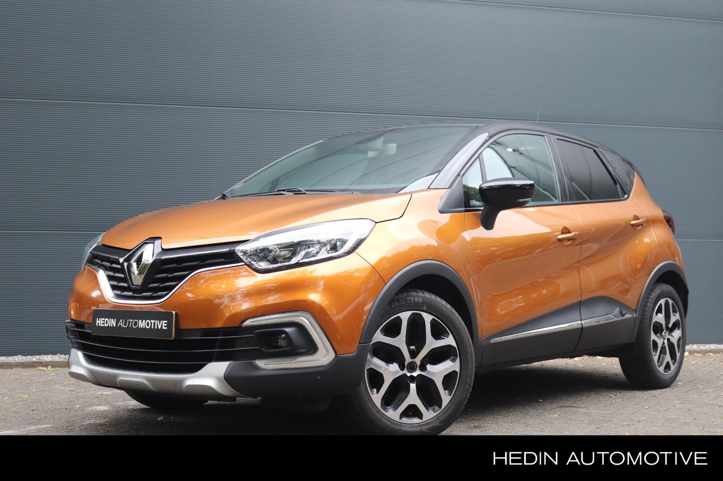Renault Captur - 0.9 TCe Intens | Camera | Climate Control | All season banden | Trekhaak | - AutoWereld.nl
