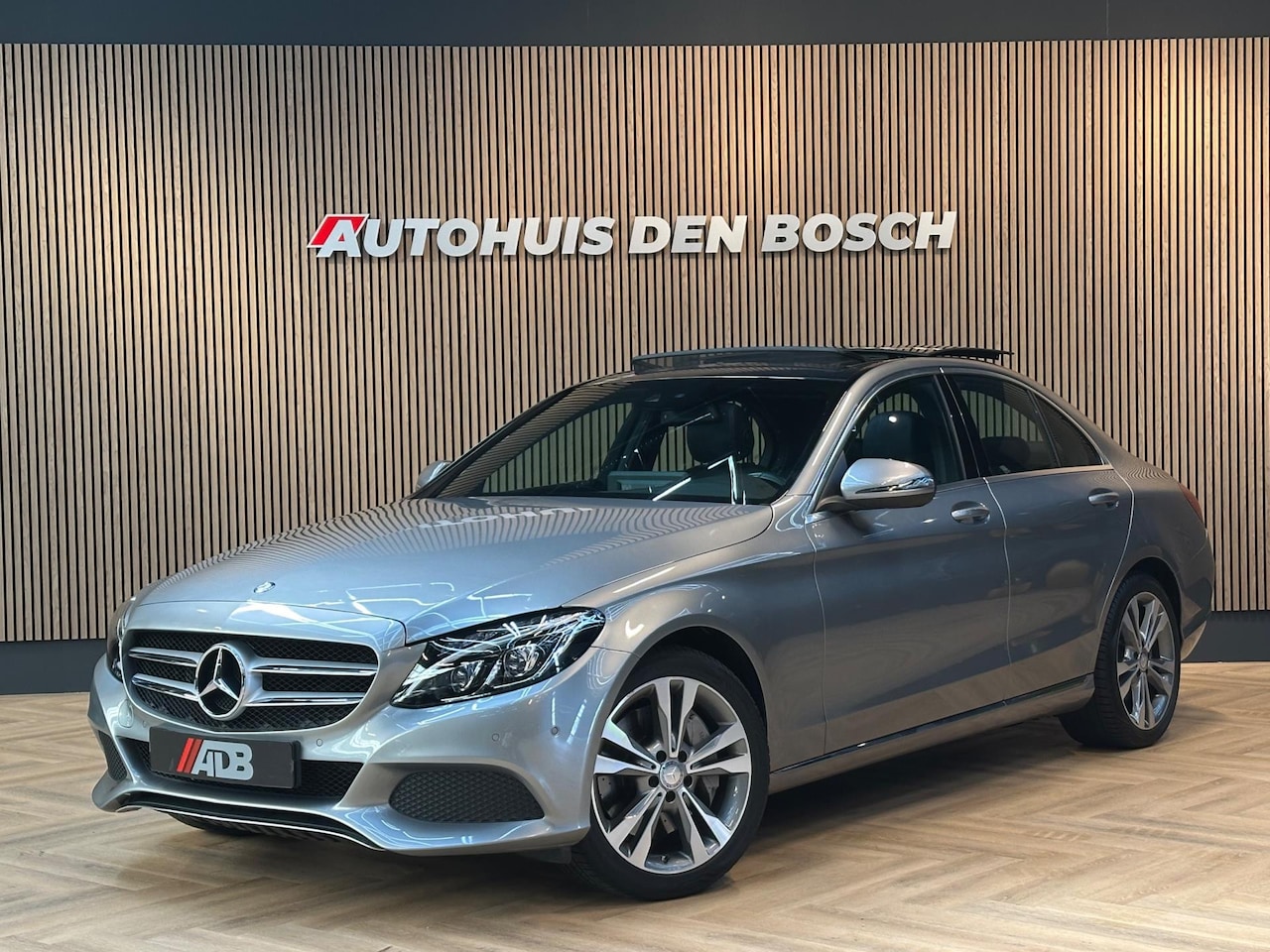 Mercedes-Benz C-klasse - 350 e Lease Edition - Pano - Trekhaak - AutoWereld.nl