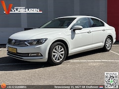 Volkswagen Passat - 1.6 TDI Comfortline | € 8.200, - NETTO | Cruise | Climate | Navi | PDC |