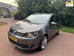 Volkswagen Touran - 1.4 TSI Highline 7p./ Navi / Pano / Airco / pdc / Lm