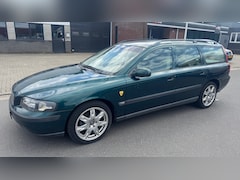 Volvo V70 - 2.4 Comfort Line