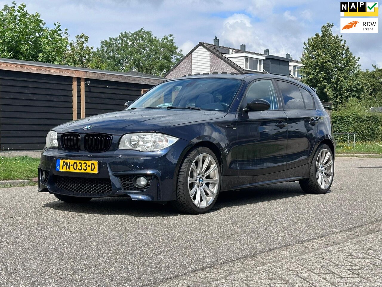 BMW 1-serie - 116i High Executive Elektrische Schuifdak*Cruise*Airco*LM velgen* inruil auto - AutoWereld.nl