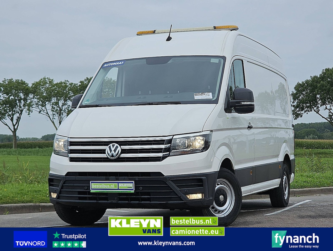 Volkswagen Crafter - 30 2.0 L2H2 Navi Airco - AutoWereld.nl