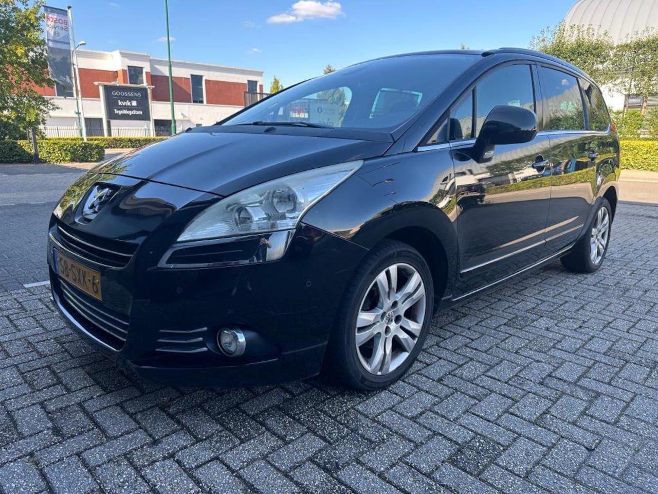 Peugeot 5008 - 1.6 THP Blue Lease Executive 7p. Motor Storing - AutoWereld.nl