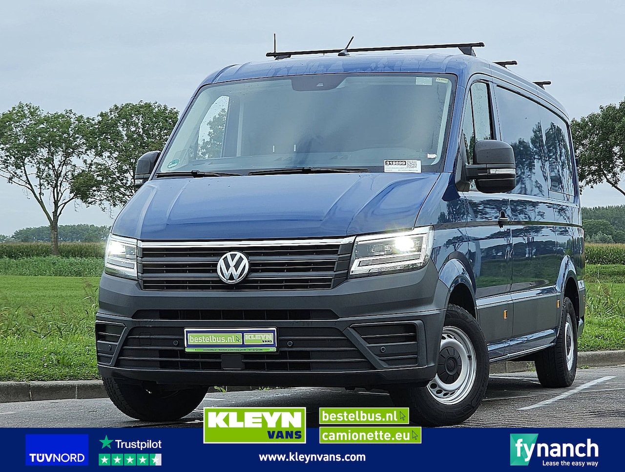 Volkswagen Crafter - 35 2.0 L2H1 LED Navi Airco - AutoWereld.nl