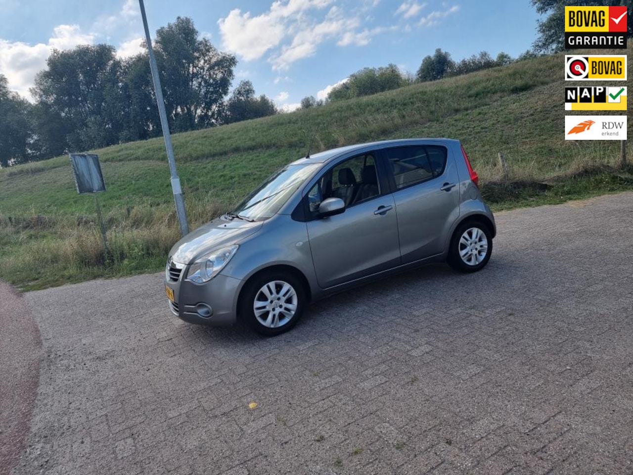 Opel Agila - 1.0 Edition 1.0 Edition, Airco, Mistlampen - AutoWereld.nl