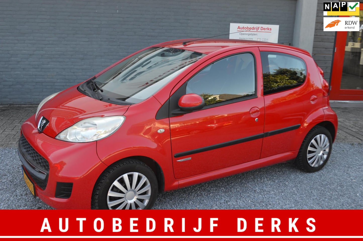Peugeot 107 - 1.0-12V XS Stuurbekrachtiging 1 Jaar Garantie - AutoWereld.nl