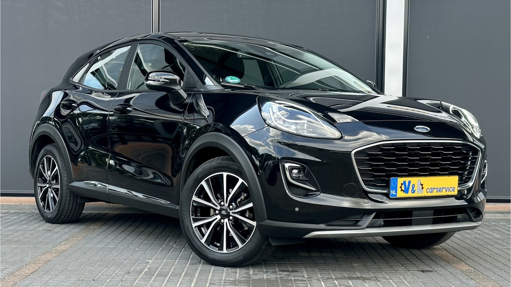 Ford Puma - 1.0 EcoBoost Hybrid Titanium / Stoel & stuur verwr. / Carplay / PDC / Camera - AutoWereld.nl
