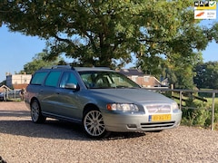 Volvo V70 - 2.4 D5 Edition Sport | Leder + Automaat + Cruise + Clima nu € 5.975,
