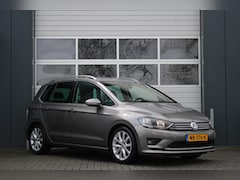 Volkswagen Golf Sportsvan - 1.2 TSI Connected Series Clima/Cruise/Navi/Bluetooth/Camera/Stoelverwarming/17"/AppleCarpl