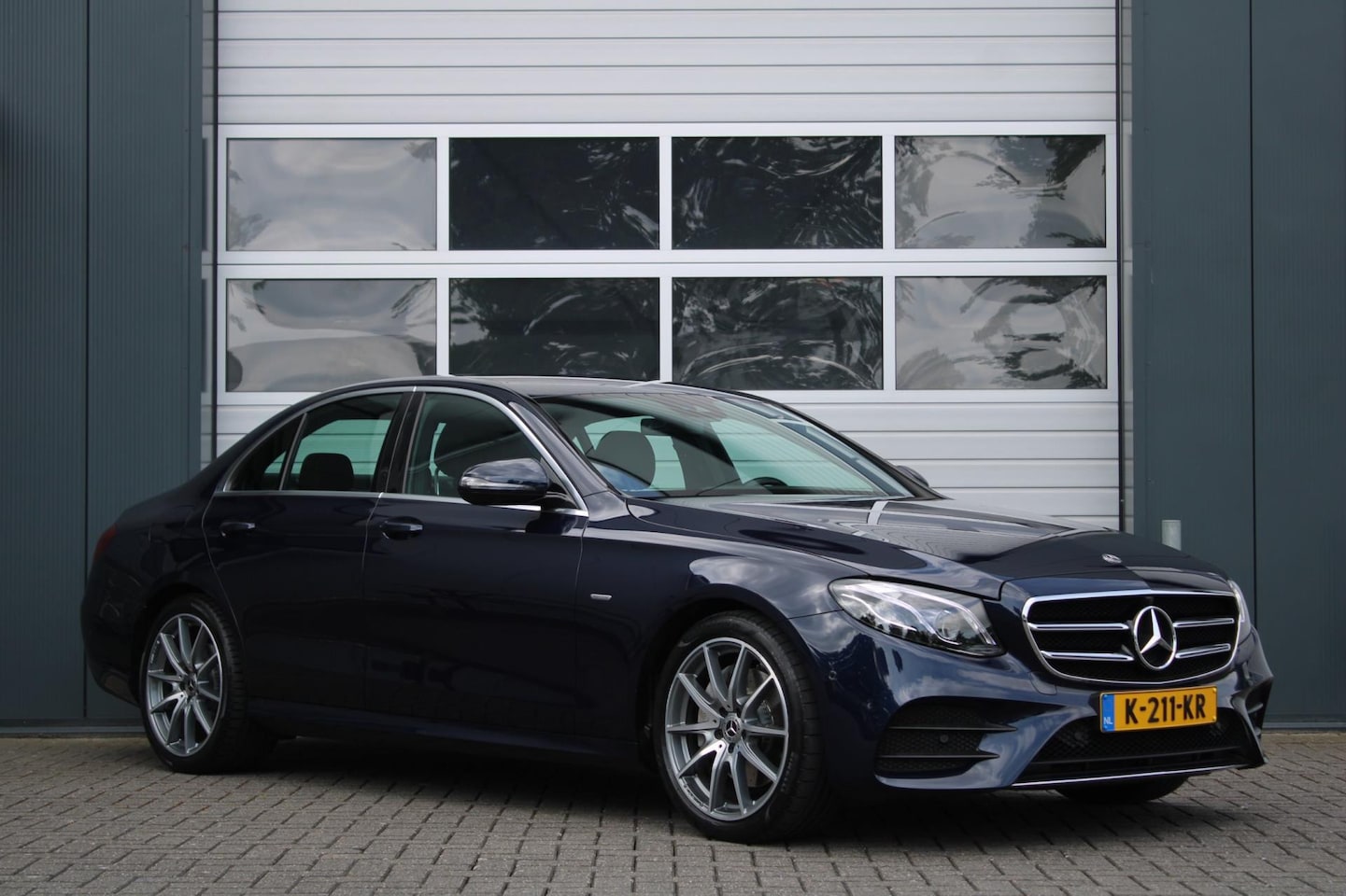 Mercedes-Benz E-klasse - 200 Business Solution Sport AMG Navi/360Camera/Leder/Memory/Stoelverwarming/LED/PDC/Dodeho - AutoWereld.nl