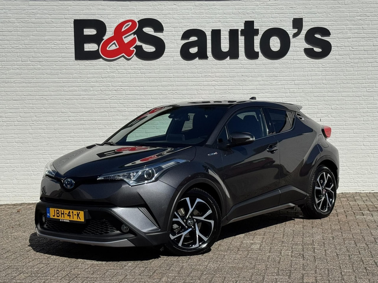 Toyota C-HR - 1.8 Hybrid Dynamic Cruise control Climate control Navigatie DAB Achteruitrijcamera - AutoWereld.nl