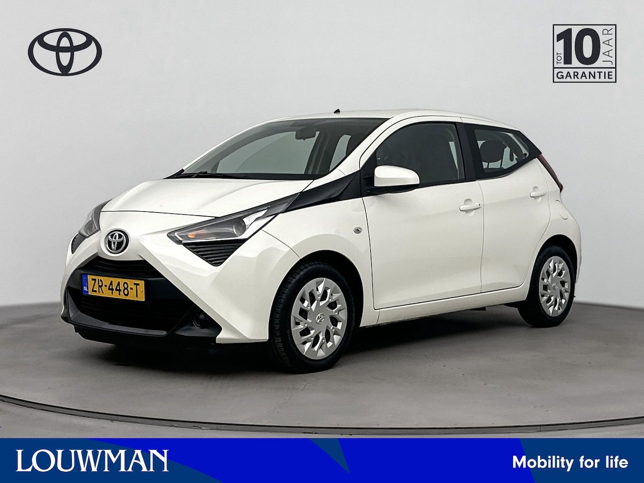 Toyota Aygo - 1.0 VVT-i x-play Automaat | 1e Eigenaar | Camera | Airco | - AutoWereld.nl
