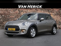 MINI Cooper - 1.5 5 deurs | Navigatie | Cruise | LM Velgen