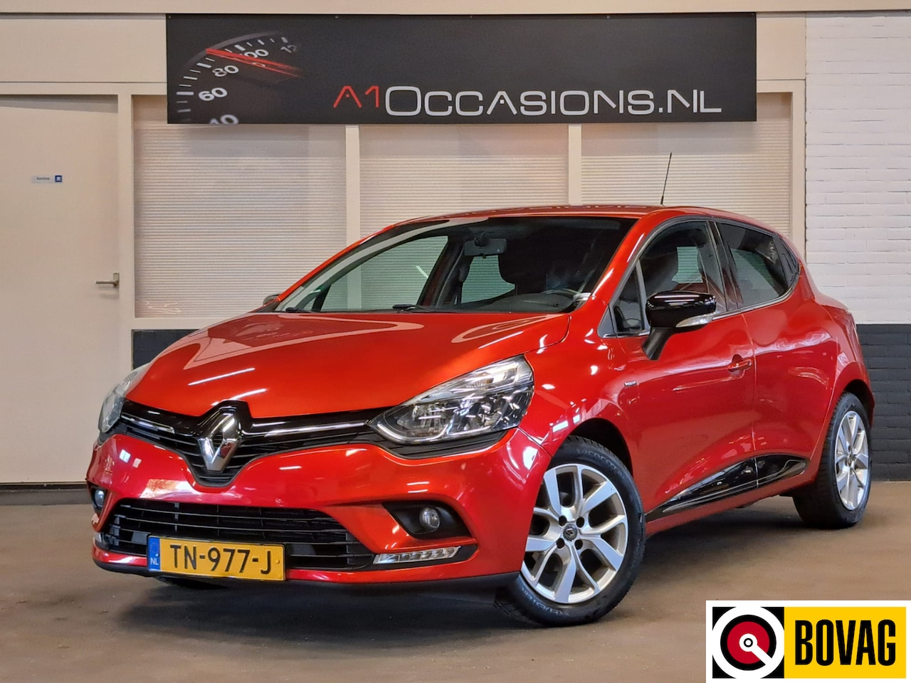 Renault Clio - 0.9 TCe Limited + NAVI - AutoWereld.nl