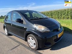 Toyota Aygo - 1.0-12V Comfort / 139.000km nap 2010
