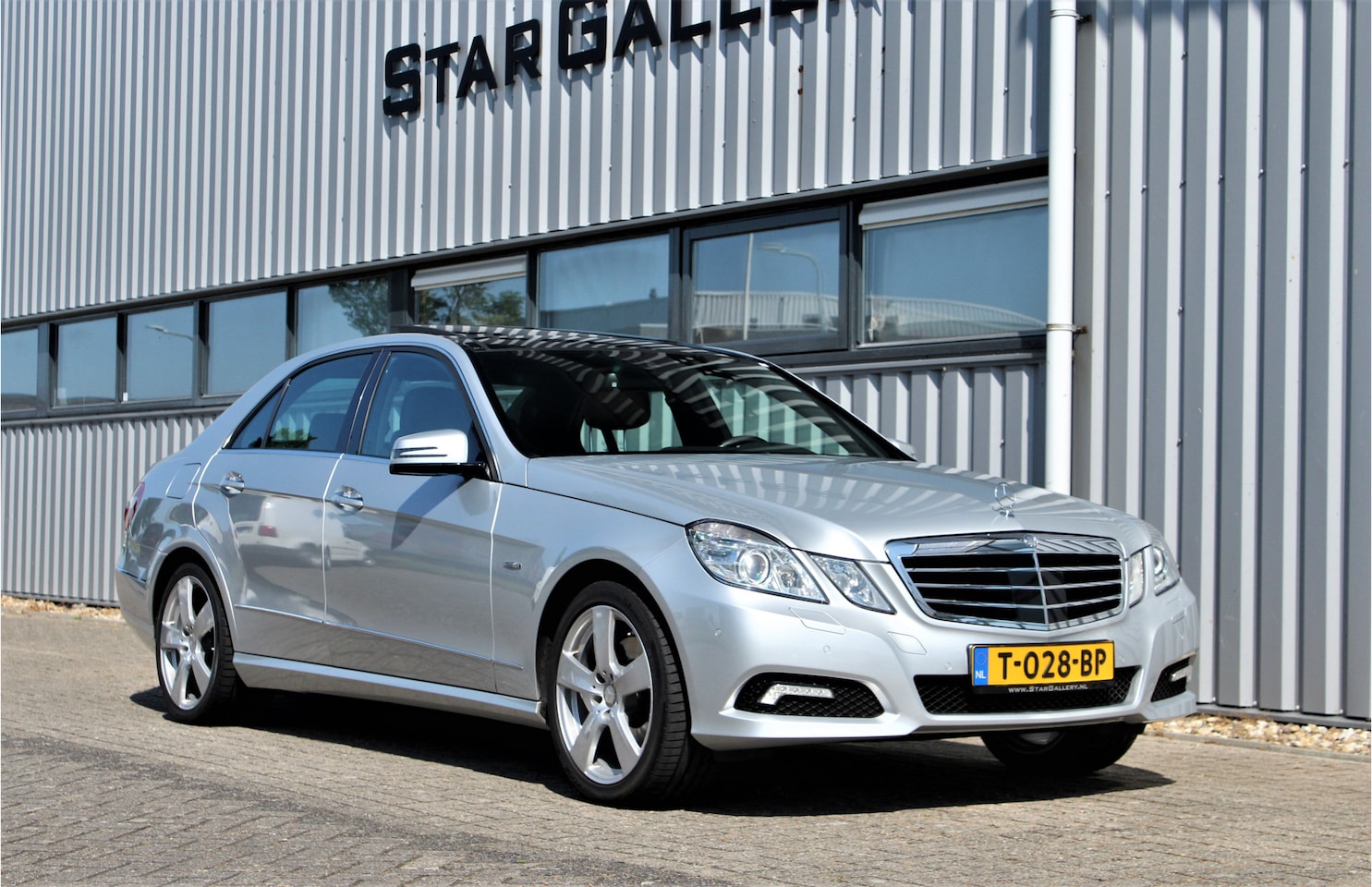 Mercedes-Benz E-klasse - E 350 CGI Avantgarde Pano Youngtimer - AutoWereld.nl