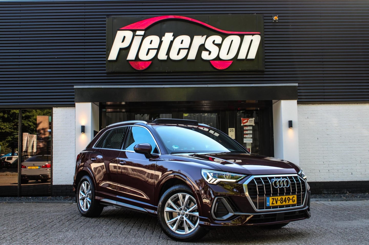 Audi Q3 - 40 TFSI Quattro NAP 3X S-Line PANO ACC LEDER XENON - AutoWereld.nl