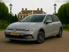 Volkswagen Golf - 1.0 TSI Life | ORIGINEEL NL | DEALER OH | 17'' LMV | NAVI | PARK SENSOR | CLIMA | CARPLAY