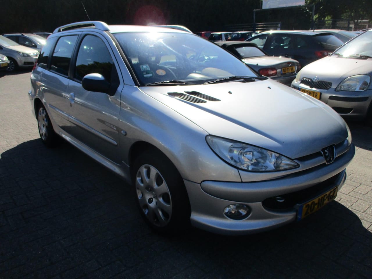 Peugeot 206 SW - 1.6-16V Quiksilver TREKHAAK! APK 9-2026! - AutoWereld.nl