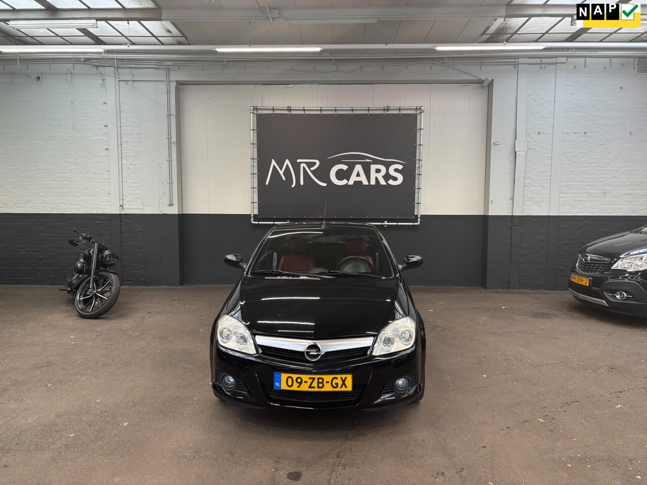 Opel Tigra TwinTop - 1.4-16V Temptation leder/airco - AutoWereld.nl